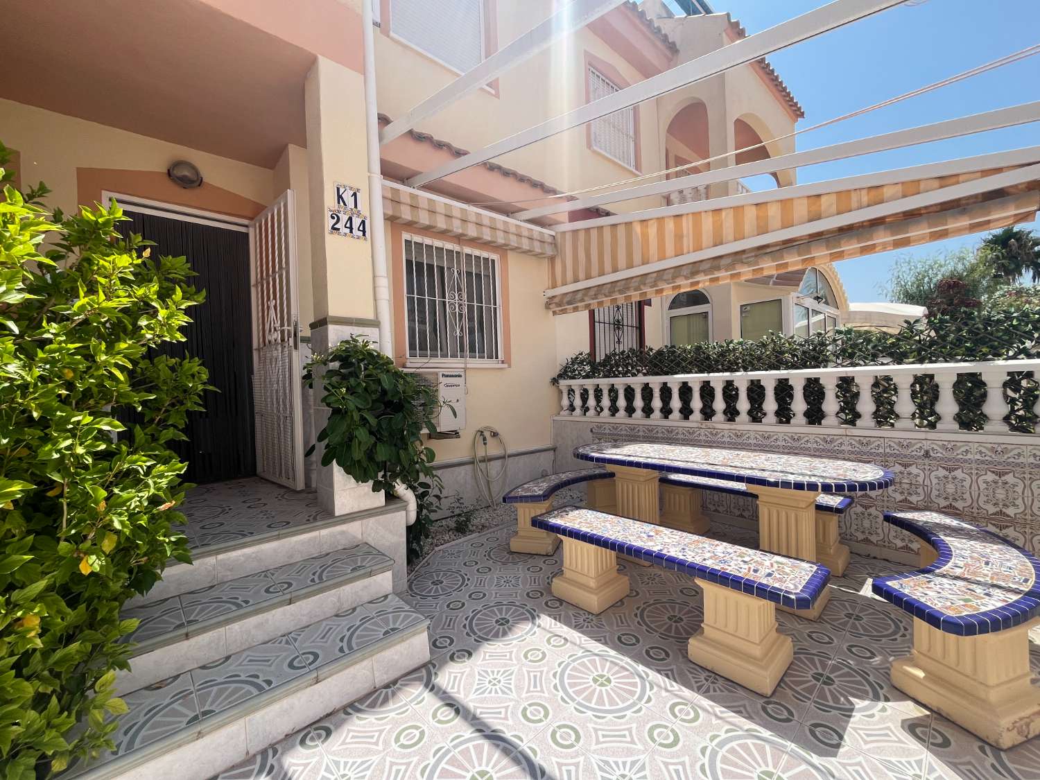 Apartamento de 2 dormitorios con piscina comunitaria