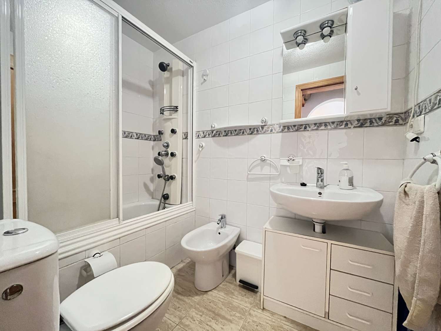 Apartamento de 2 dormitorios con piscina comunitaria