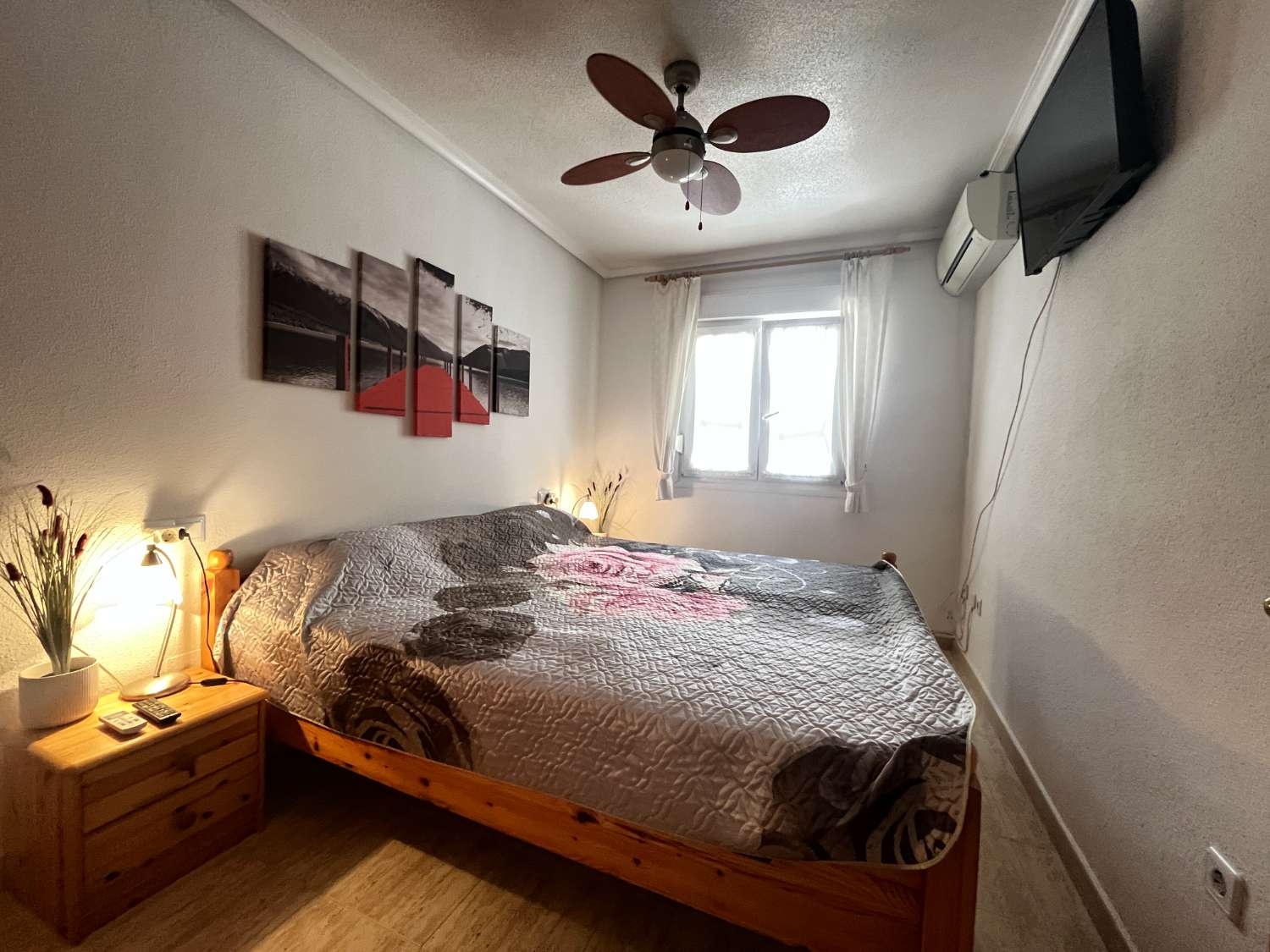 Apartamento de 2 dormitorios con piscina comunitaria