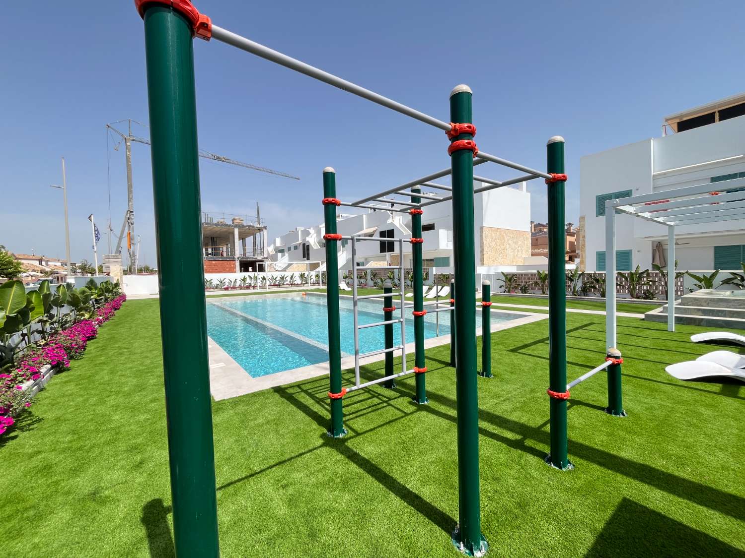 Exclusiva Obra Nueva a 200m de la Playa en Torre de la Horadada