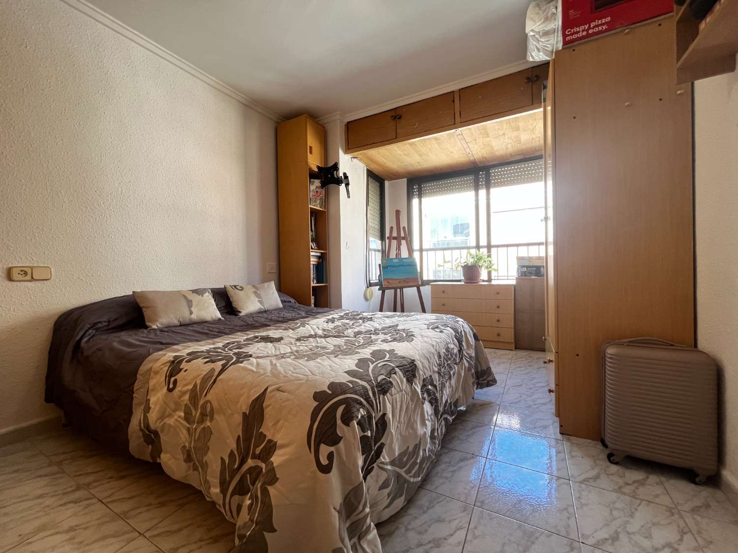 AMPLIO APARTAMENTO DE 4 DORMITORIOS EN PLENO CENTRO DE GUARDAMAR DEL SEGURA