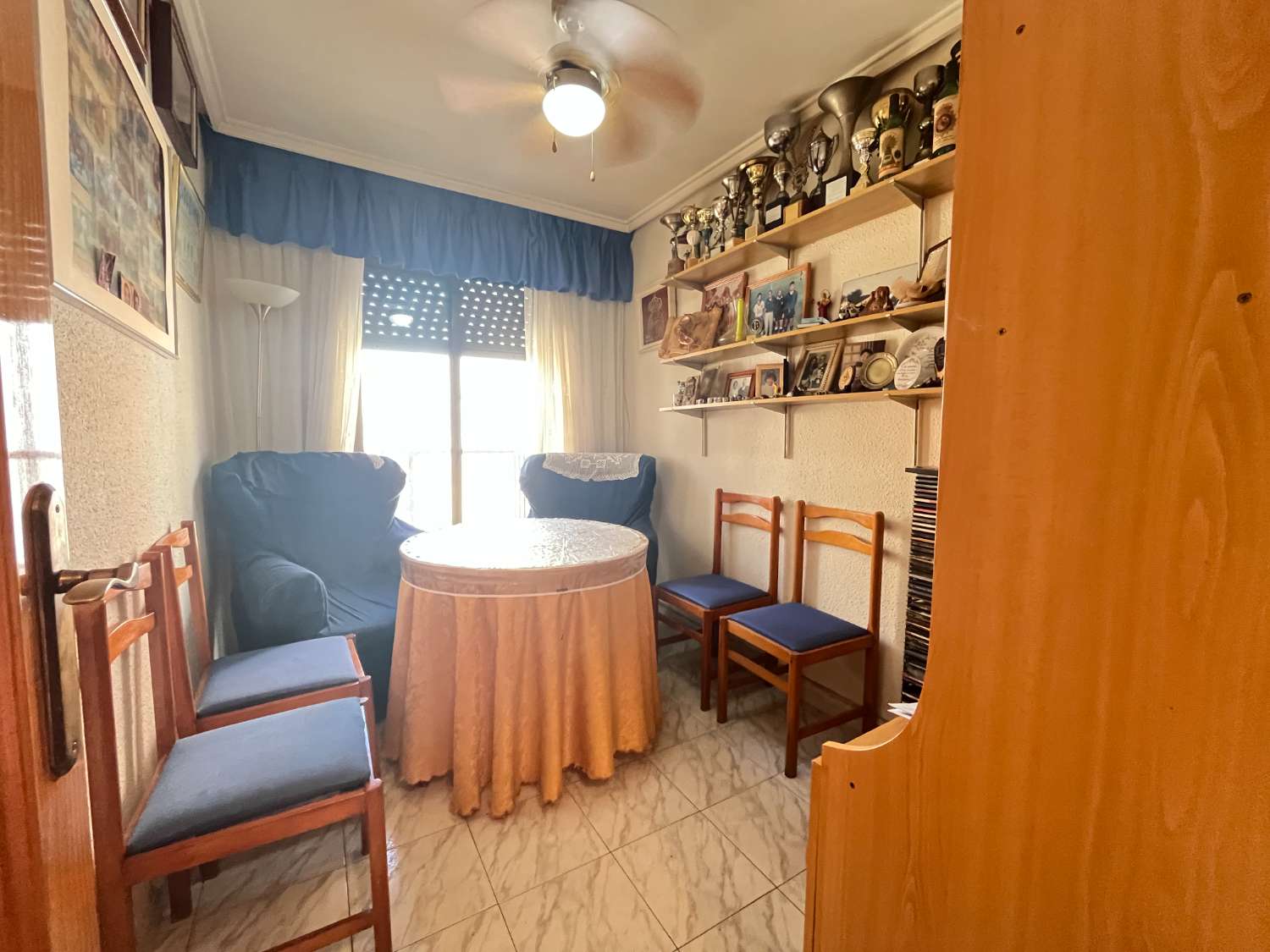 AMPLIO APARTAMENTO DE 4 DORMITORIOS EN PLENO CENTRO DE GUARDAMAR DEL SEGURA