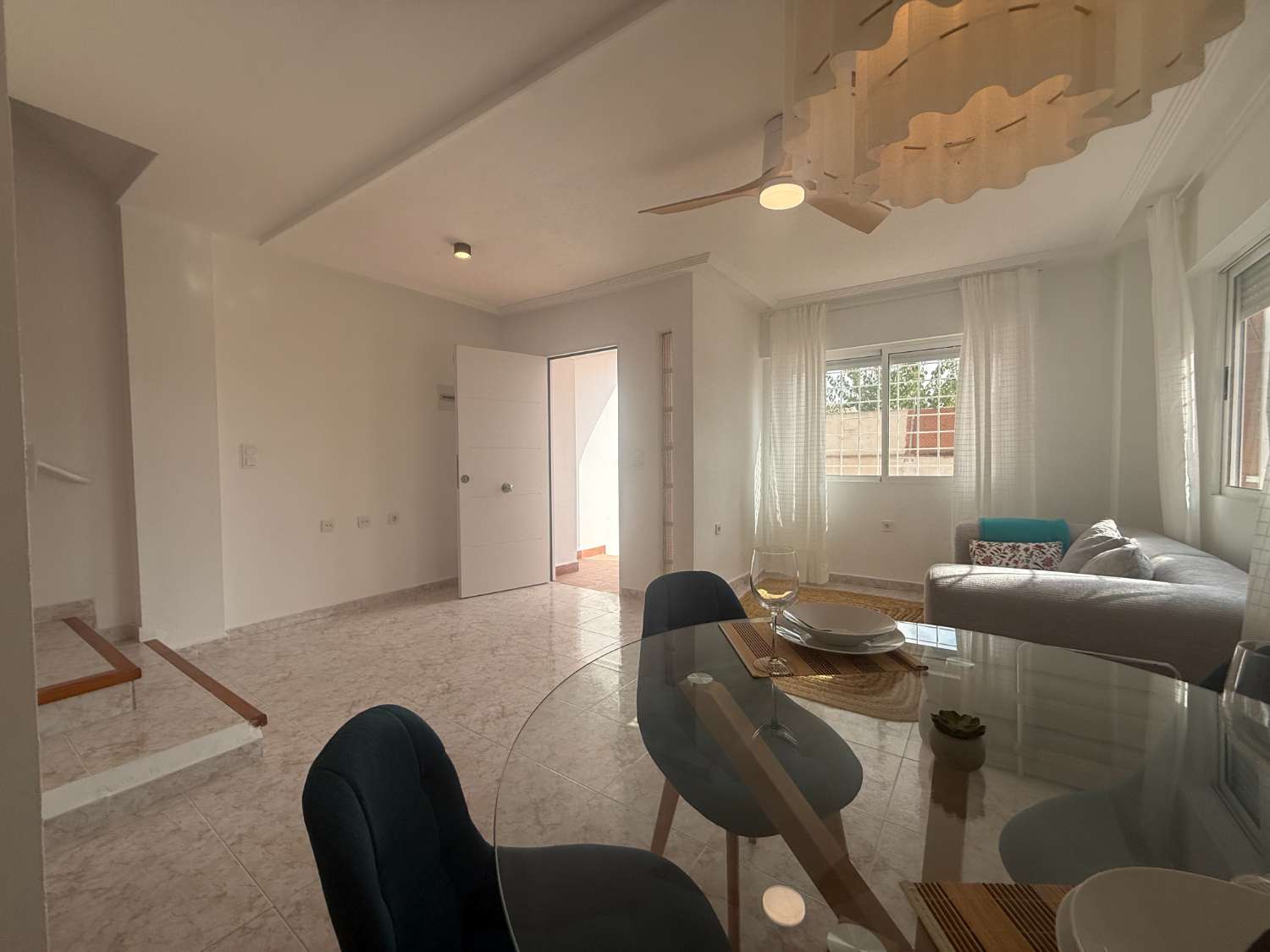 Bungalow completamente reformado listo para entrar a vivir.