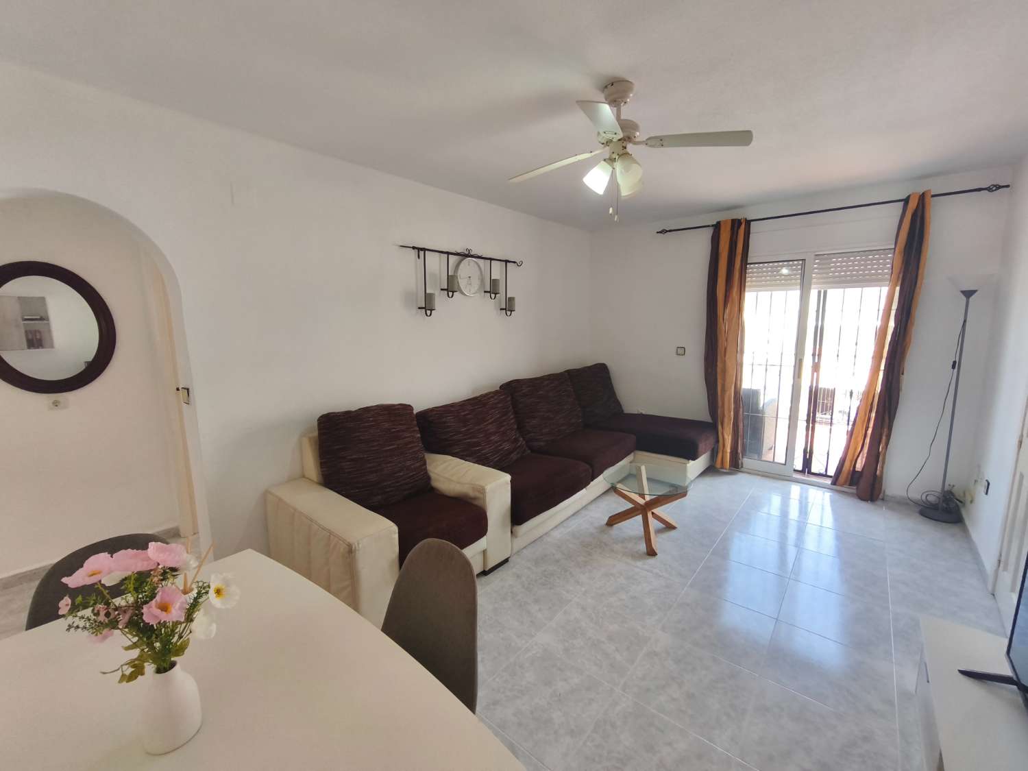 Encantador apartamento de tres dormitorios