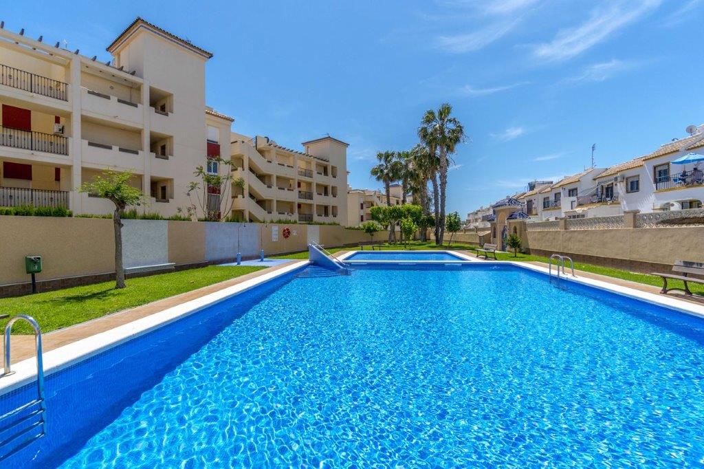 Encantador apartamento de tres dormitorios