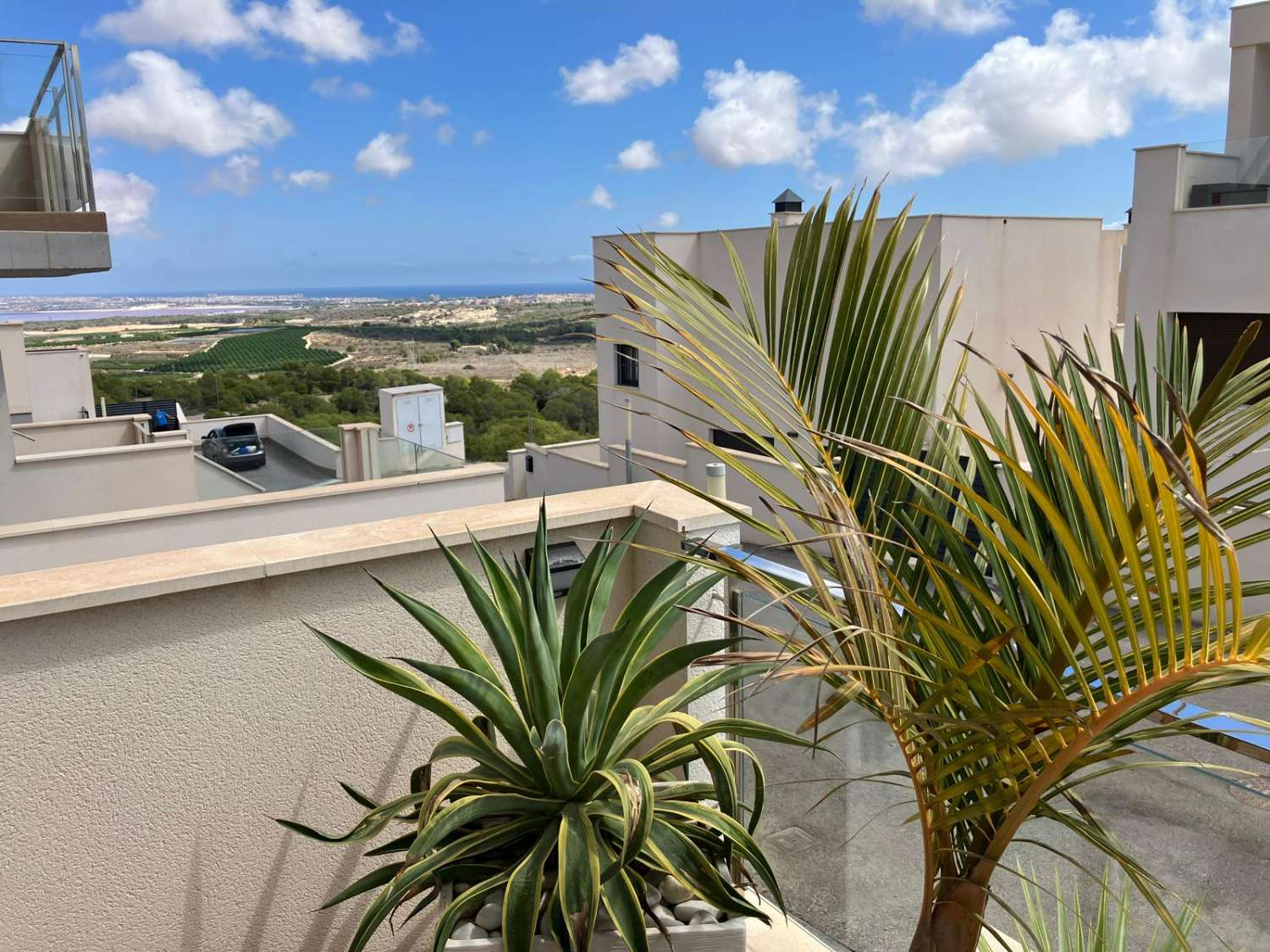 Bungalow con vistas al mar, cocina de verano y dos terrazas