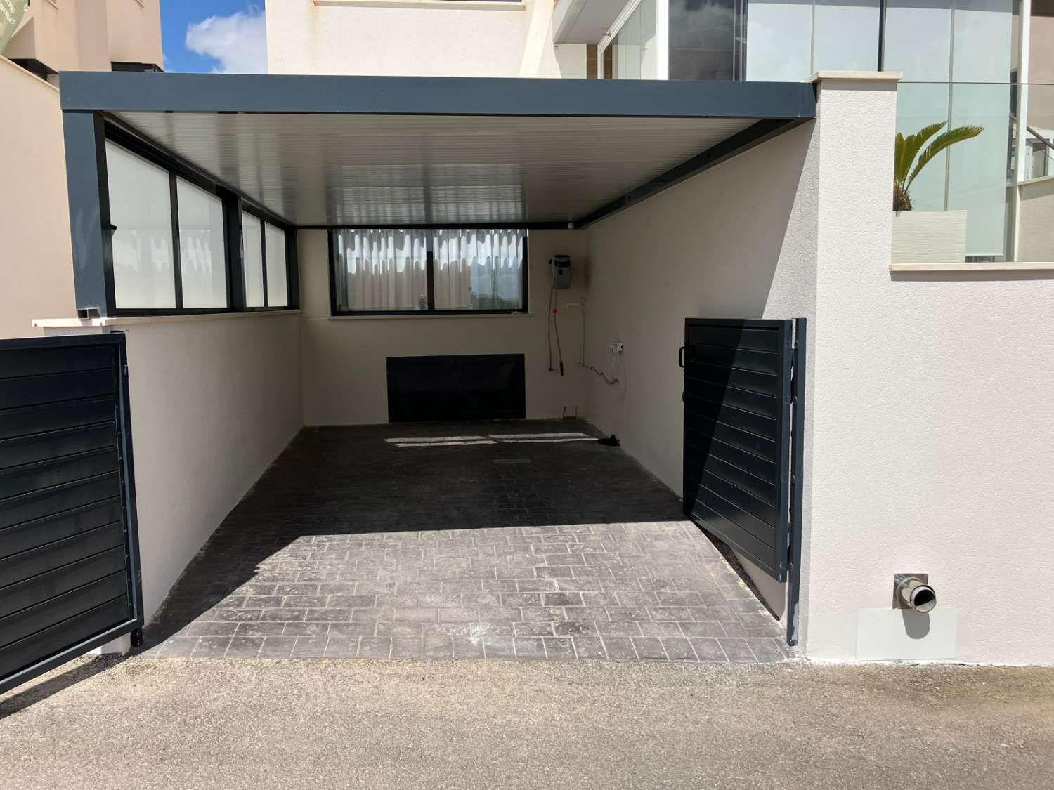 Bungalow con vistas al mar, cocina de verano y dos terrazas