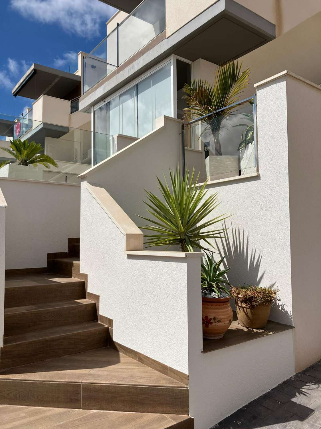 Bungalow con vistas al mar, cocina de verano y dos terrazas