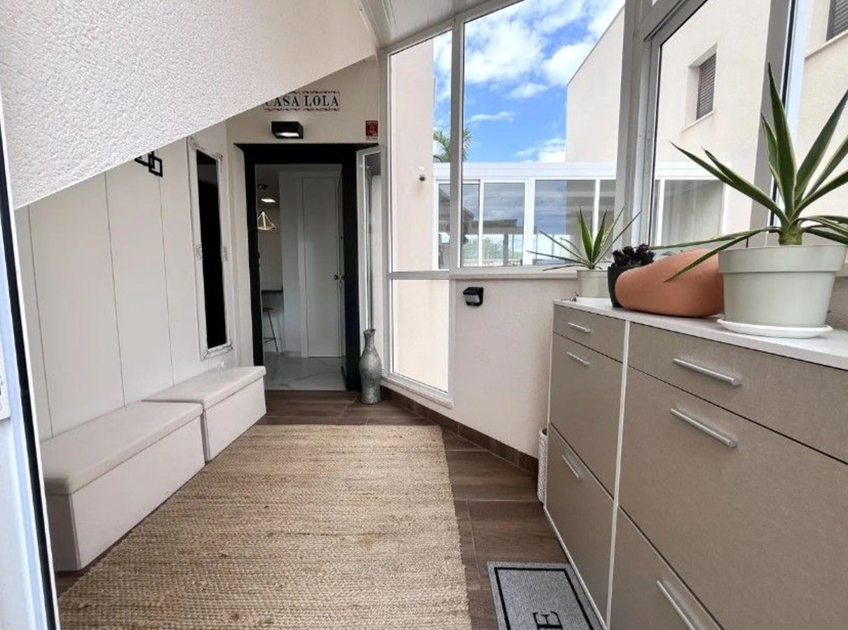 Bungalow con vistas al mar, cocina de verano y dos terrazas