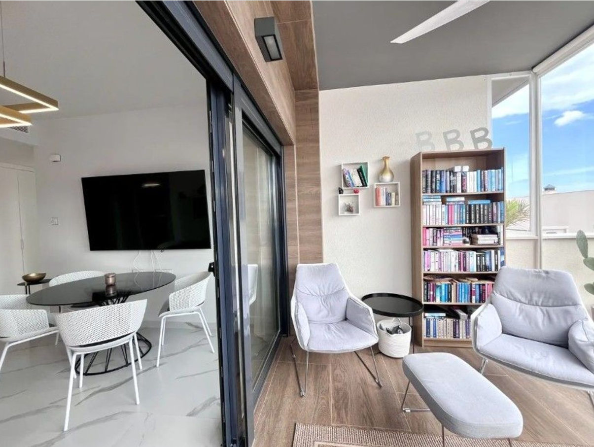 Bungalow con vistas al mar, cocina de verano y dos terrazas