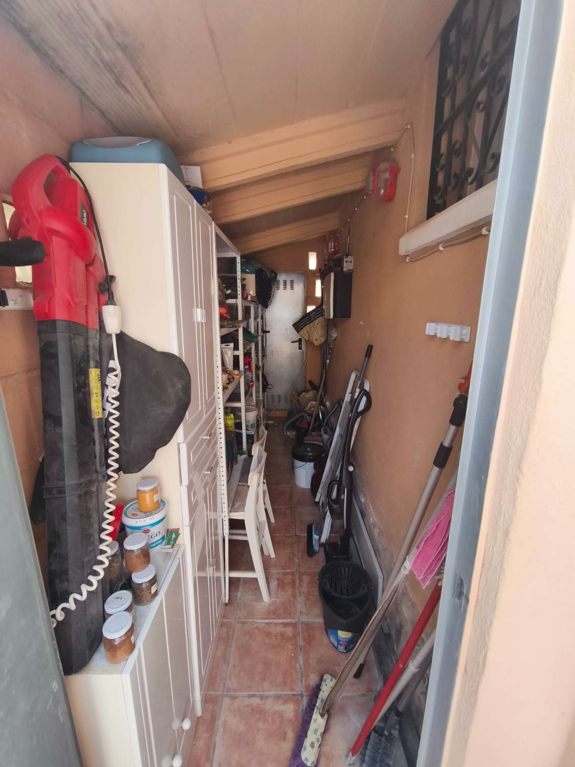 Huvila myynnissä Los Almendros-La Florida (Orihuela)