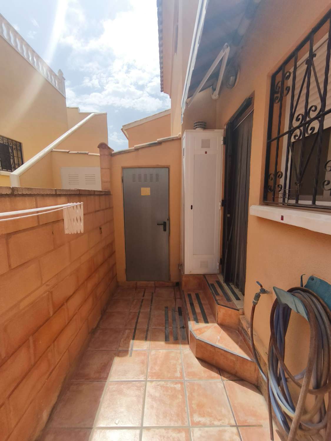 Huvila myynnissä Los Almendros-La Florida (Orihuela)
