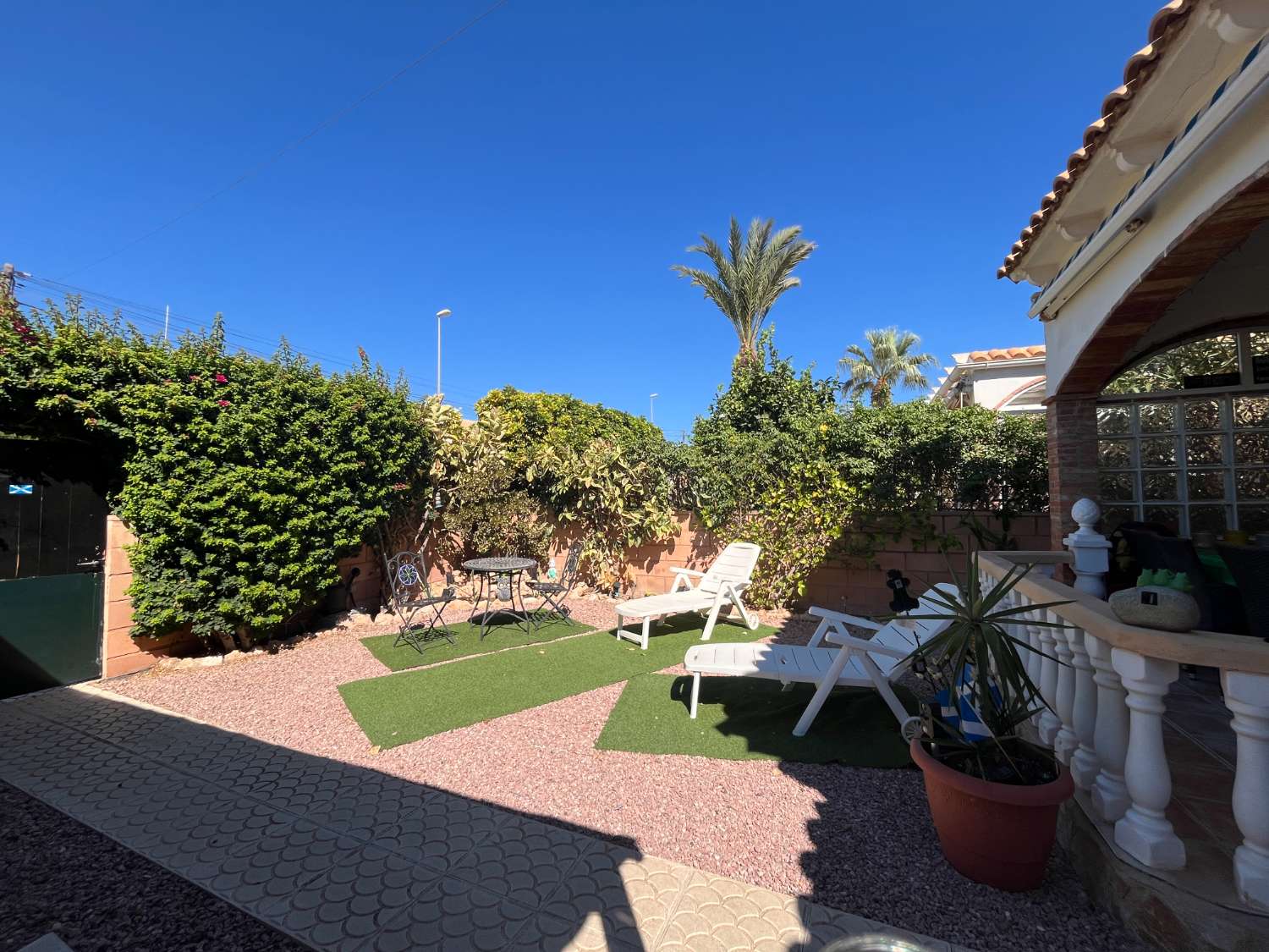 Huvila myynnissä Los Almendros-La Florida (Orihuela)
