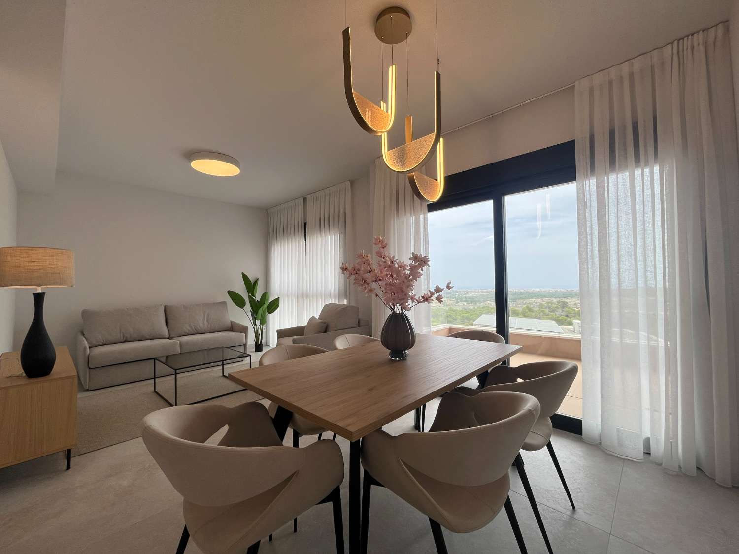 Bungalow myynnissä San Miguel de Salinas
