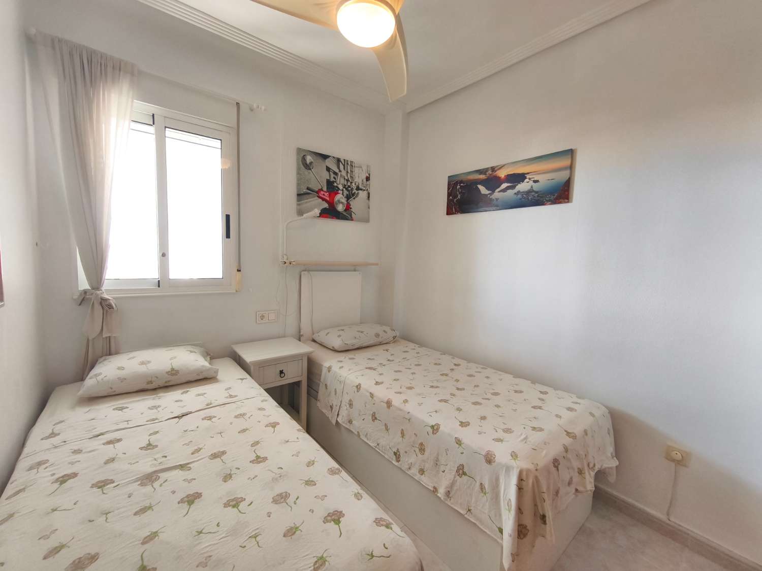 Beautiful exterior apartment with 2 bedrooms.