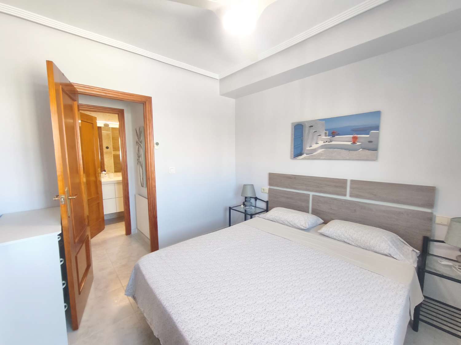 Beautiful exterior apartment with 2 bedrooms.