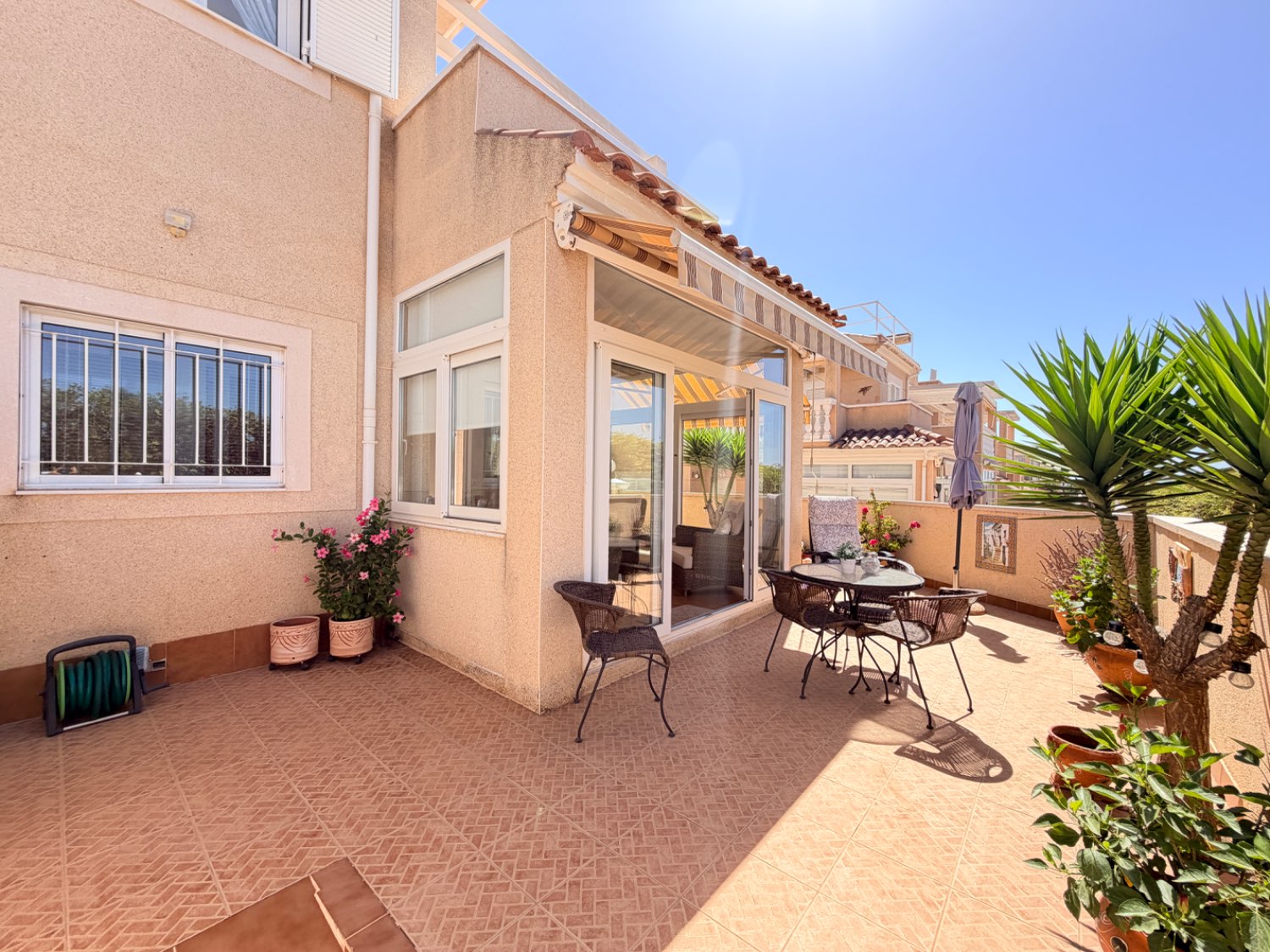 Corner duplex with private garden in Zeniamar 4, Orihuela Costa, 2 bedrooms 2 bathrooms