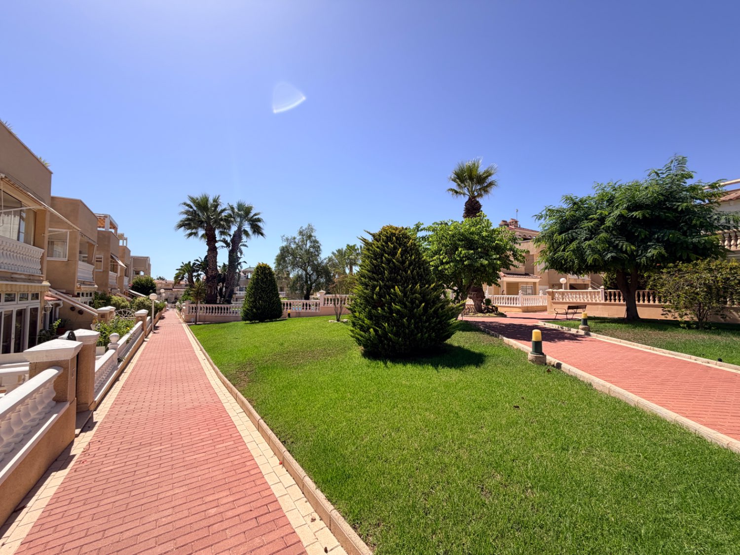 Corner duplex with private garden in Zeniamar 4, Orihuela Costa, 2 bedrooms 2 bathrooms
