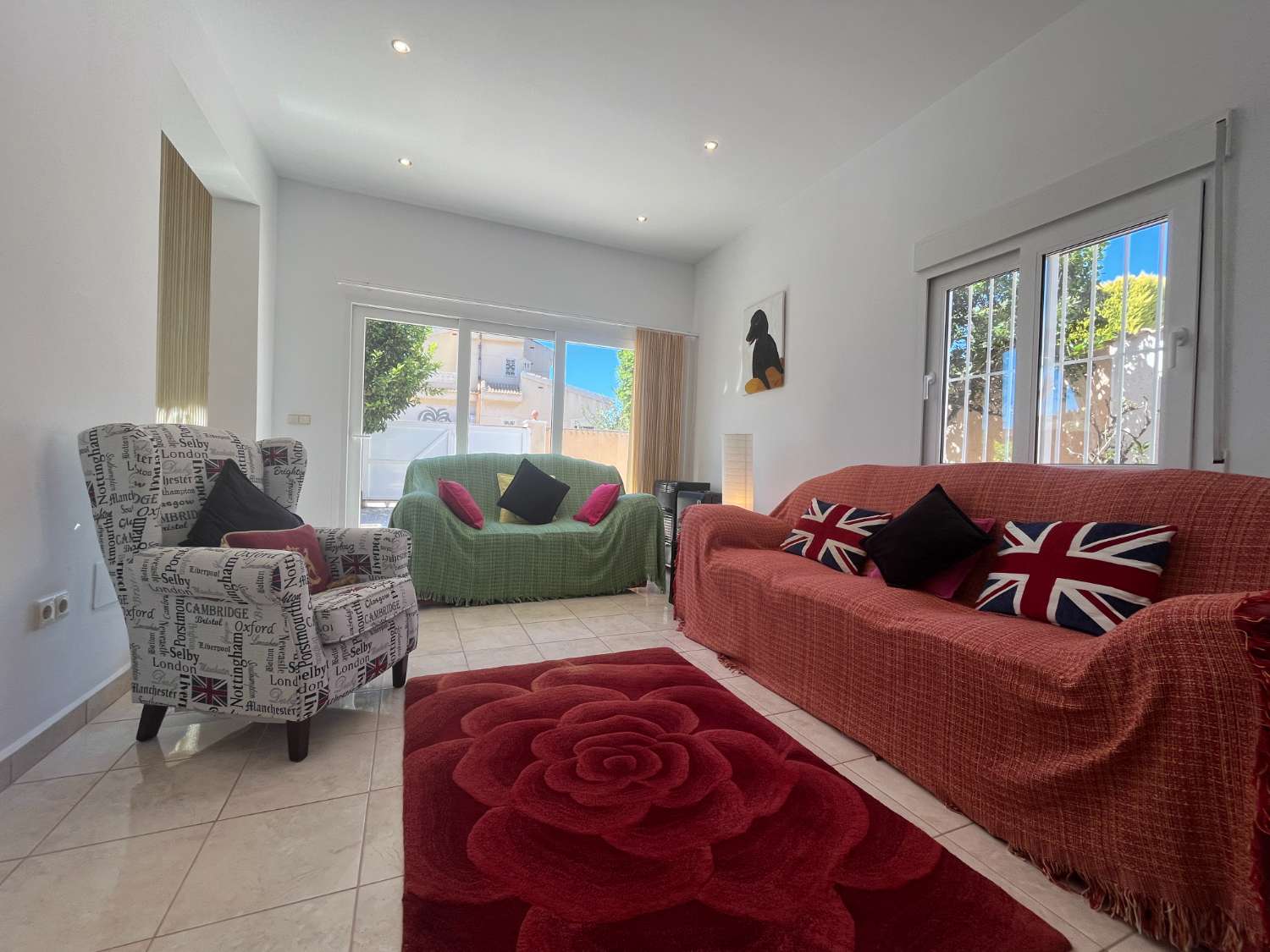 Villa exclusiva con 4 dormitorios, piscina privada y vistas a la Laguna