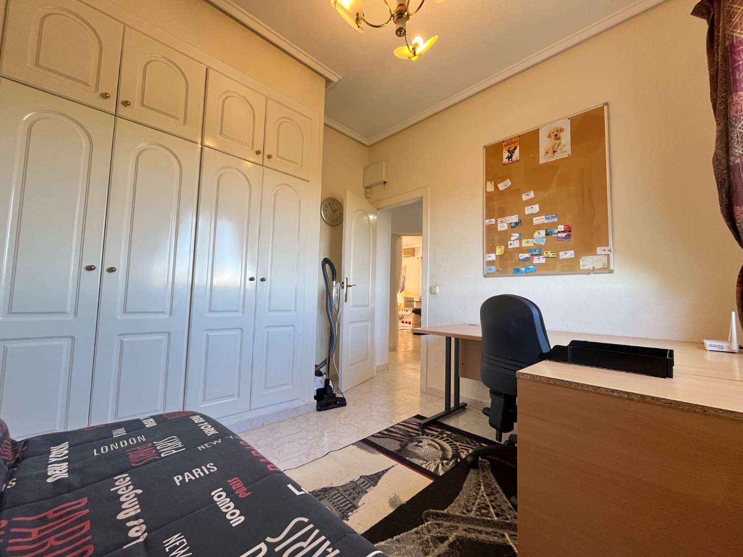 Villa exclusiva con 4 dormitorios, piscina privada y vistas a la Laguna