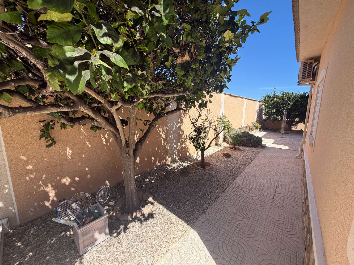 Villa exclusiva con 4 dormitorios, piscina privada y vistas a la Laguna