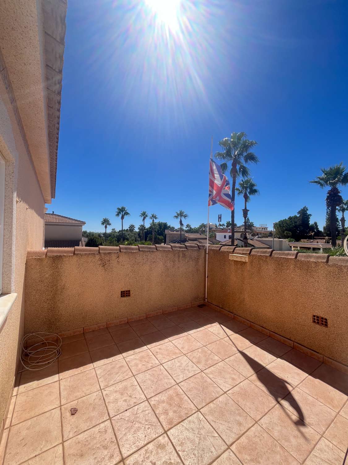 Villa exclusiva con 4 dormitorios, piscina privada y vistas a la Laguna