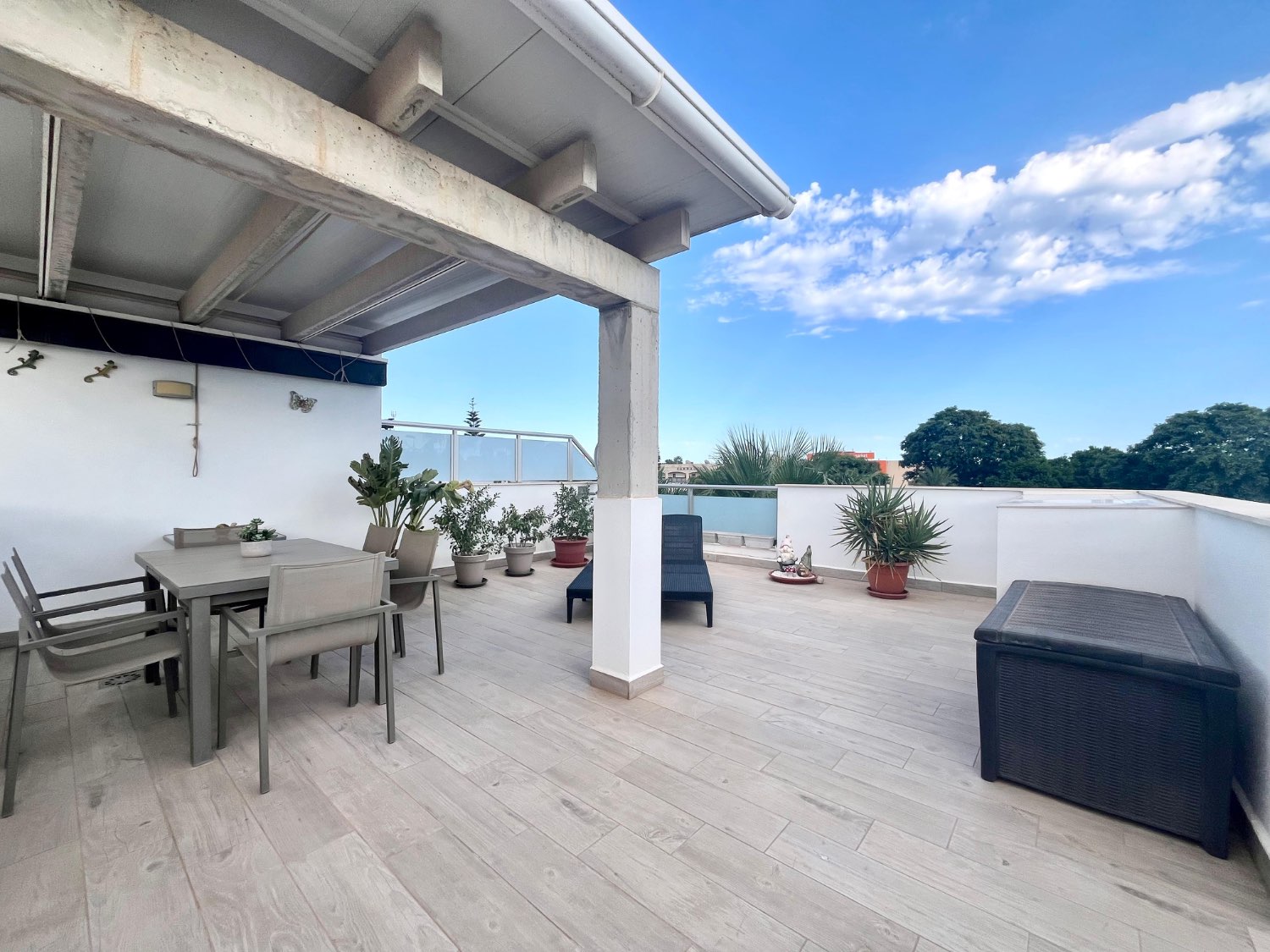 Casa preciosa en Punta Prima con 2 dormitorios, 2 baños y terraza en la azotea