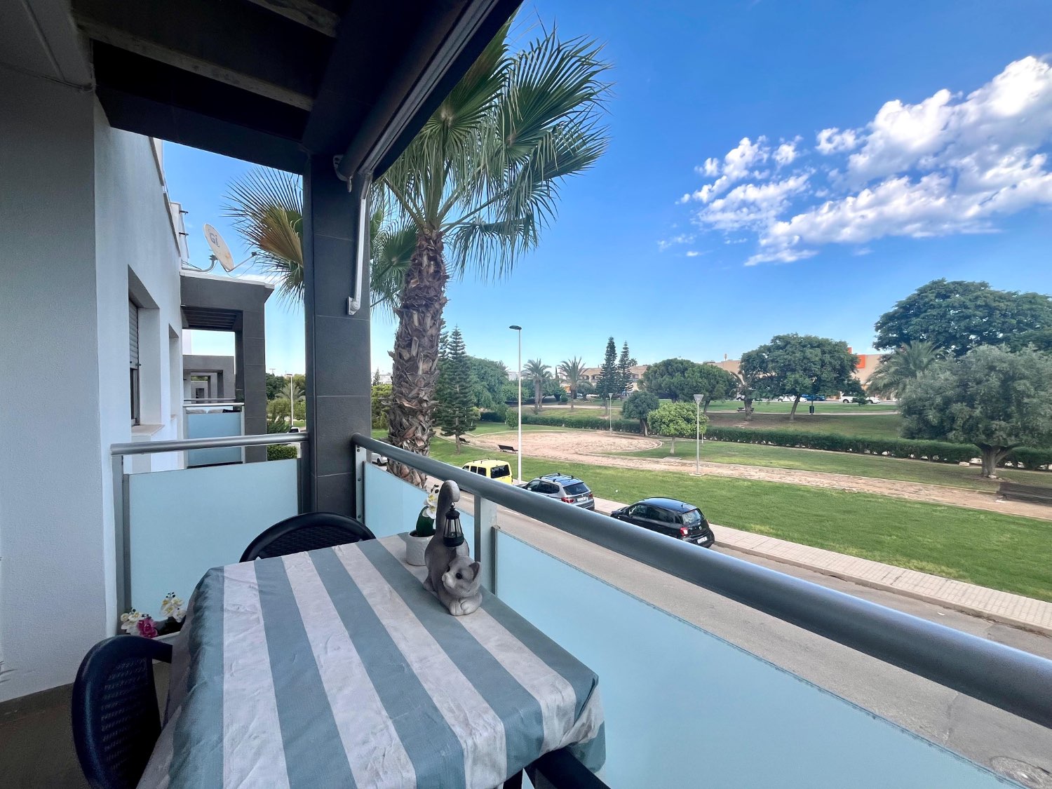 Casa preciosa en Punta Prima con 2 dormitorios, 2 baños y terraza en la azotea