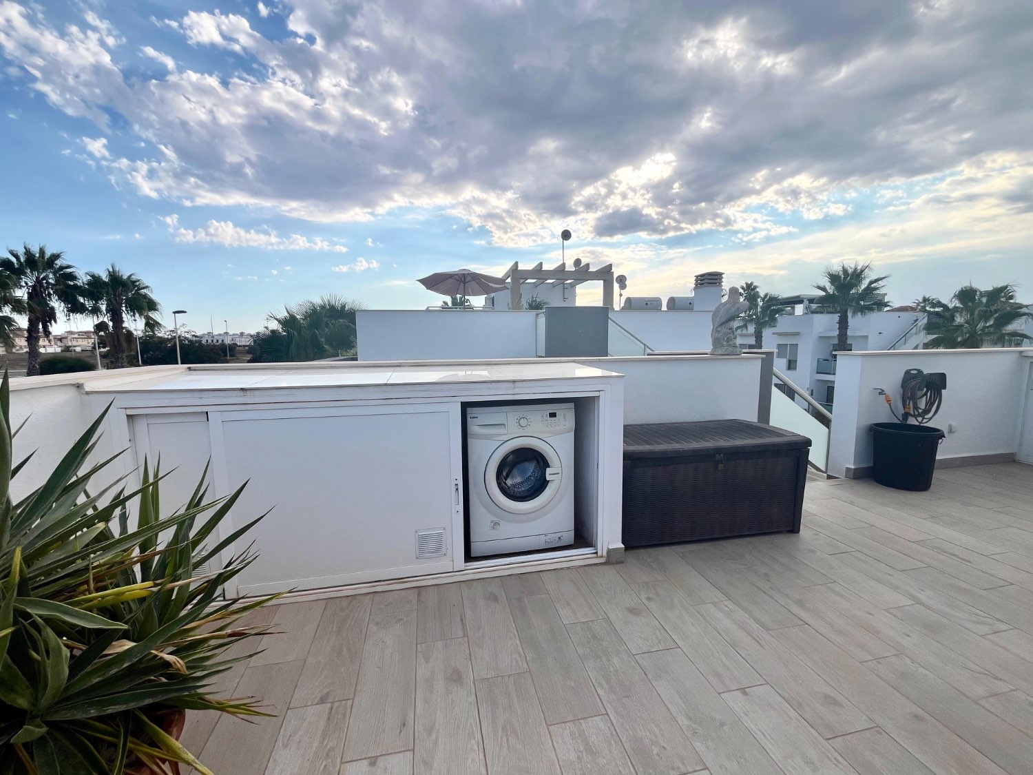 Casa preciosa en Punta Prima con 2 dormitorios, 2 baños y terraza en la azotea