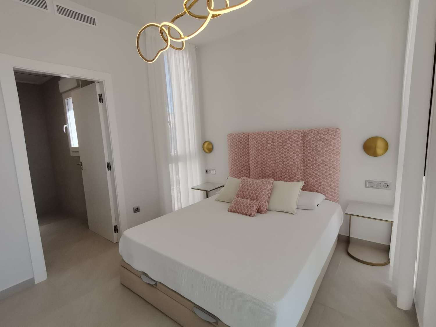 Modern Luxury Villas with Solarium & Private Pool in Ciudad Quesada