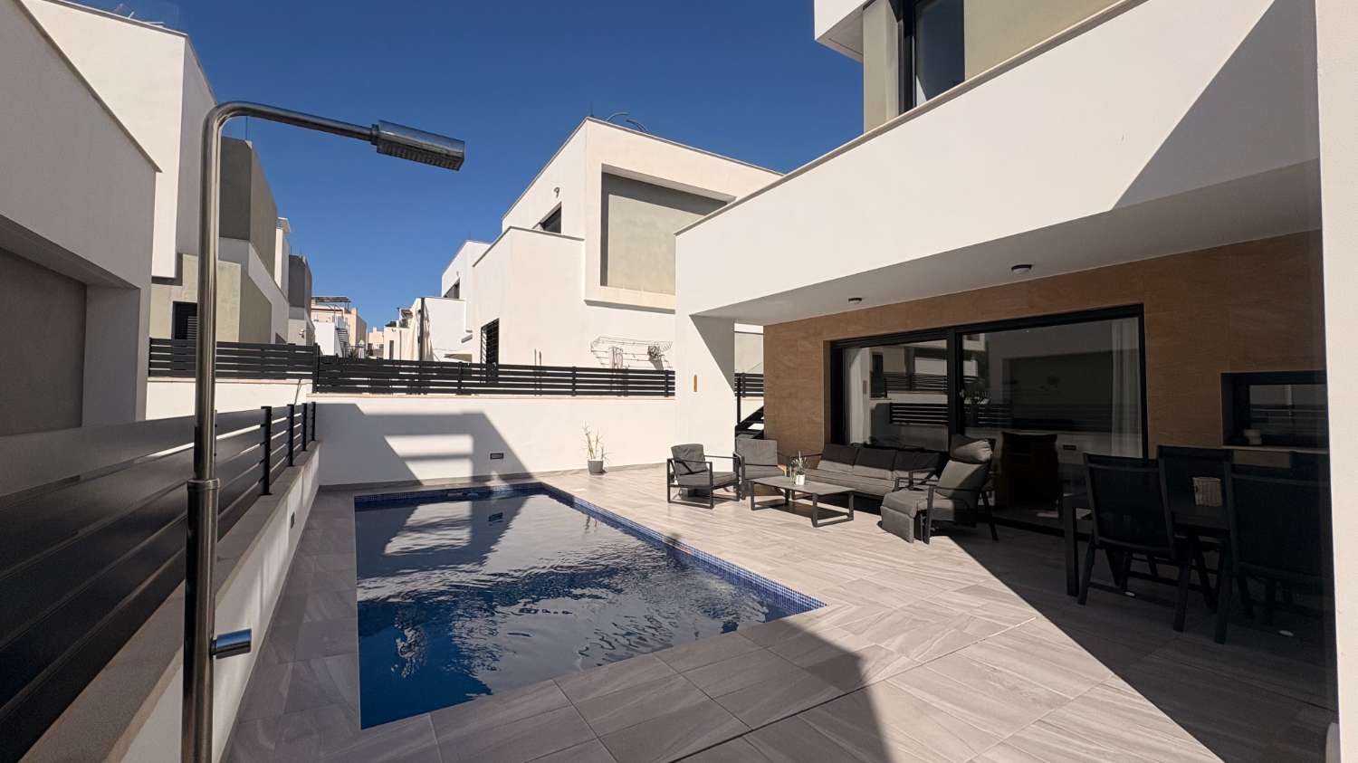 Beautiful villa with private pool and 5 bedrooms