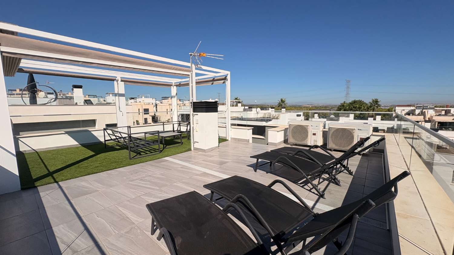 Beautiful villa with private pool and 5 bedrooms