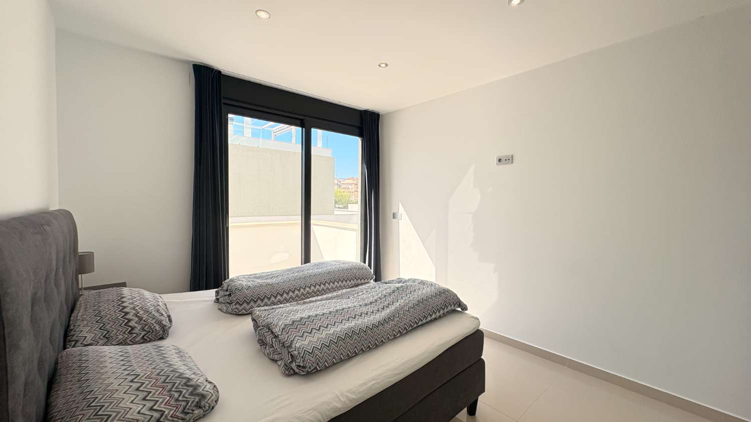 Beautiful villa with private pool and 5 bedrooms