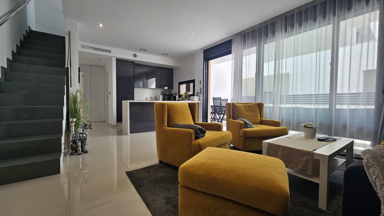 Beautiful villa with private pool and 5 bedrooms