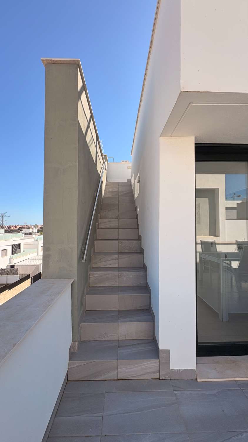 Beautiful villa with private pool and 5 bedrooms