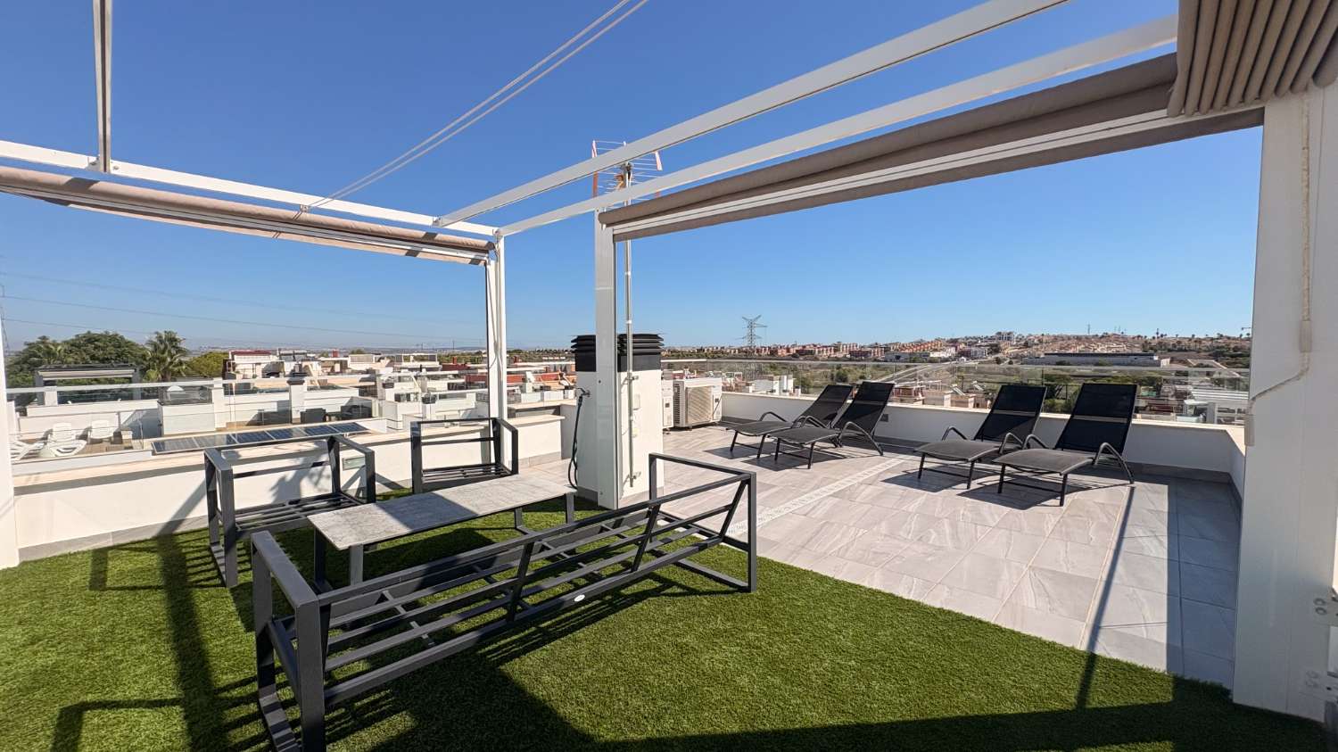 Beautiful villa with private pool and 5 bedrooms