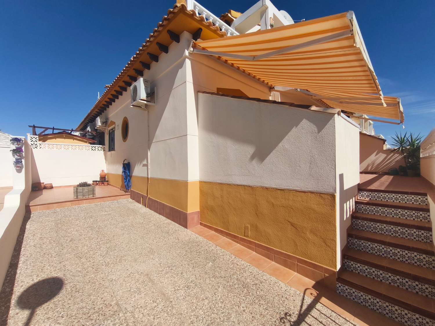 2 Bedroom 2 Bathroom property in Los Altos