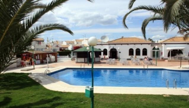 Apartamento de 3 habitaciones orientado al sur en La Florida