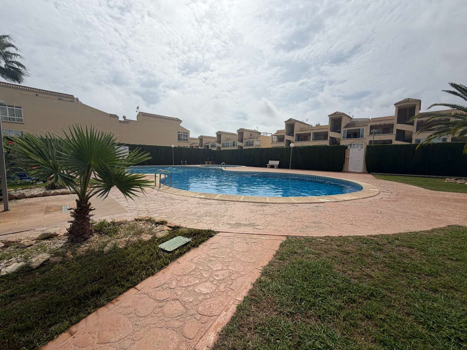 Apartamento de 2 habitaciones orientado al sur en Los Altos