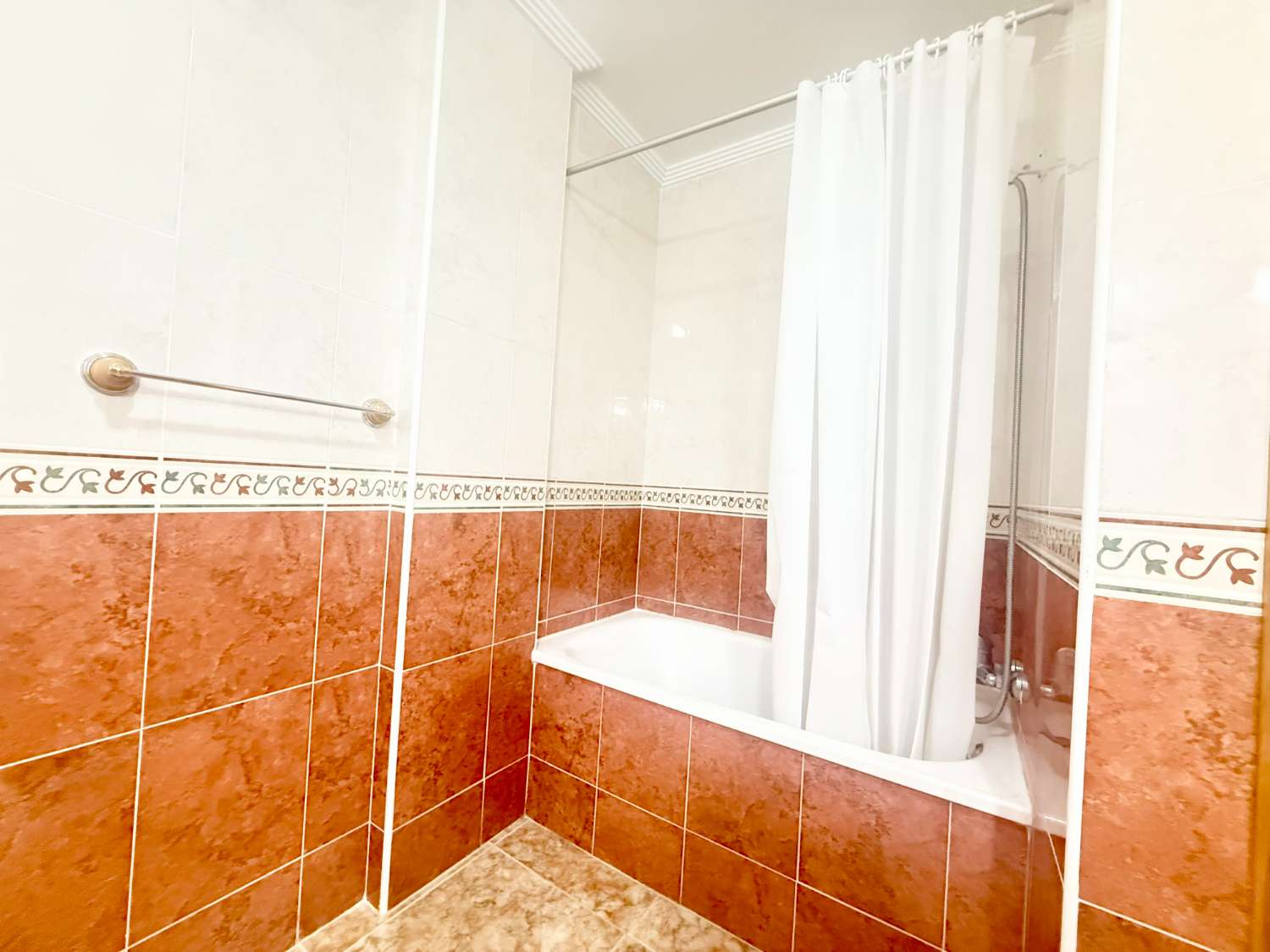 Apartamento de 2 habitaciones orientado al sur en Los Altos