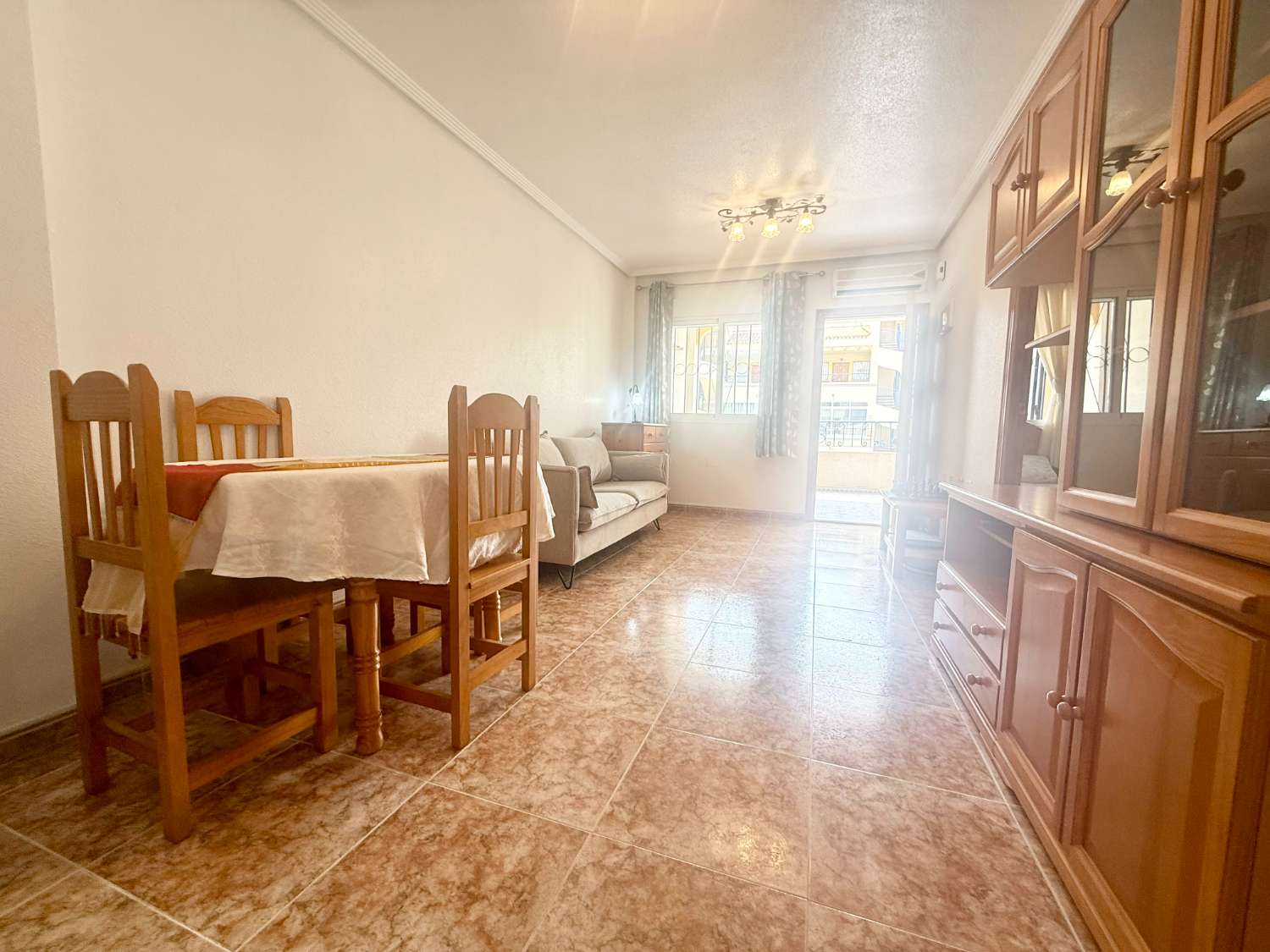 Apartamento de 2 habitaciones orientado al sur en Los Altos