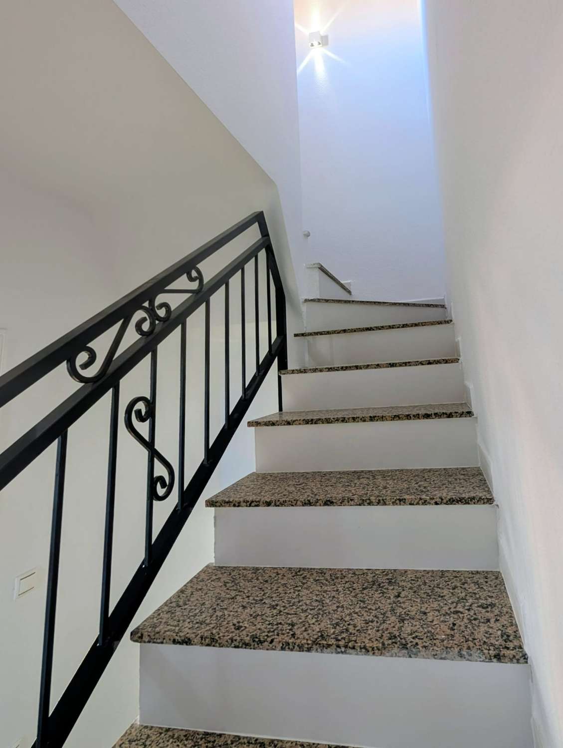 Villa adosada de 3 dormitorios con solario privado