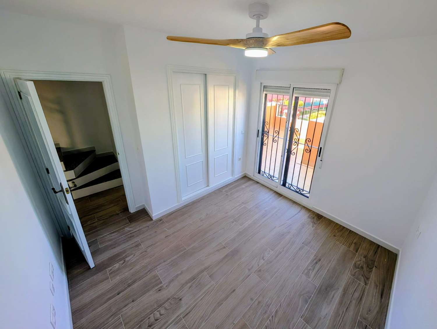 Villa adosada de 3 dormitorios con solario privado