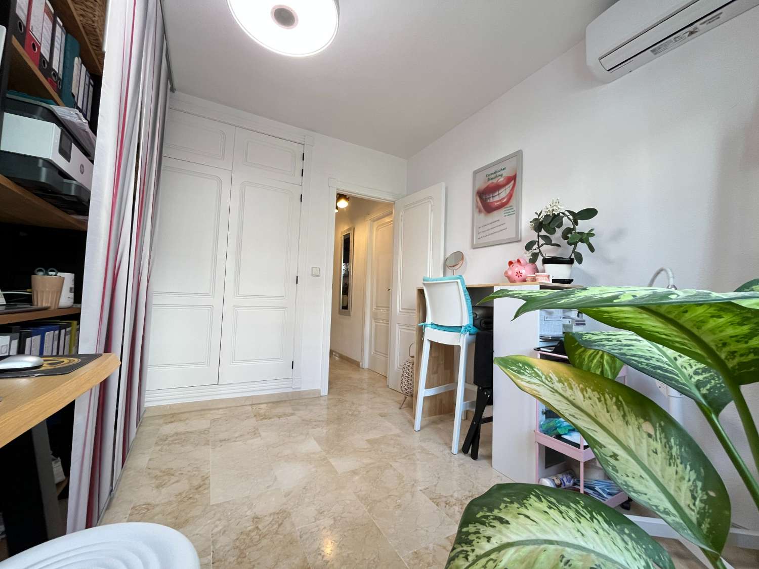 Impresionante casa adosada de 3 habitaciones con suite de invitados separada y sol todo el día