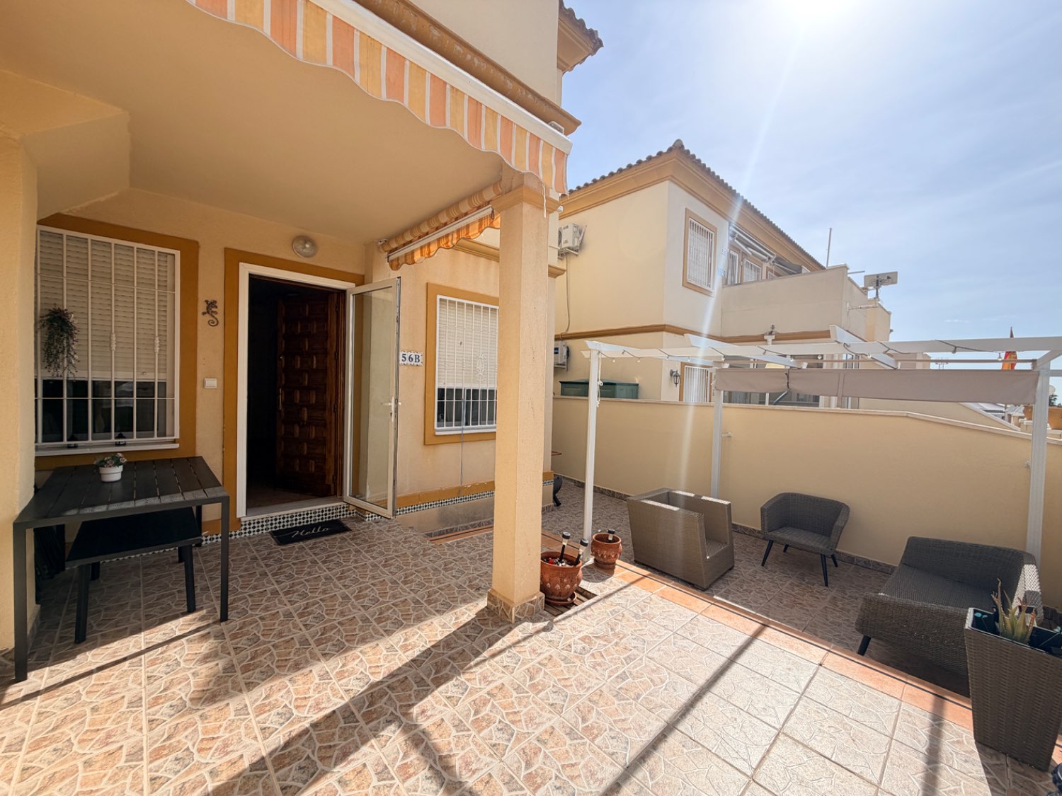 Apartamento en planta baja de 2 dormitorios 1 baño en playa flamenca