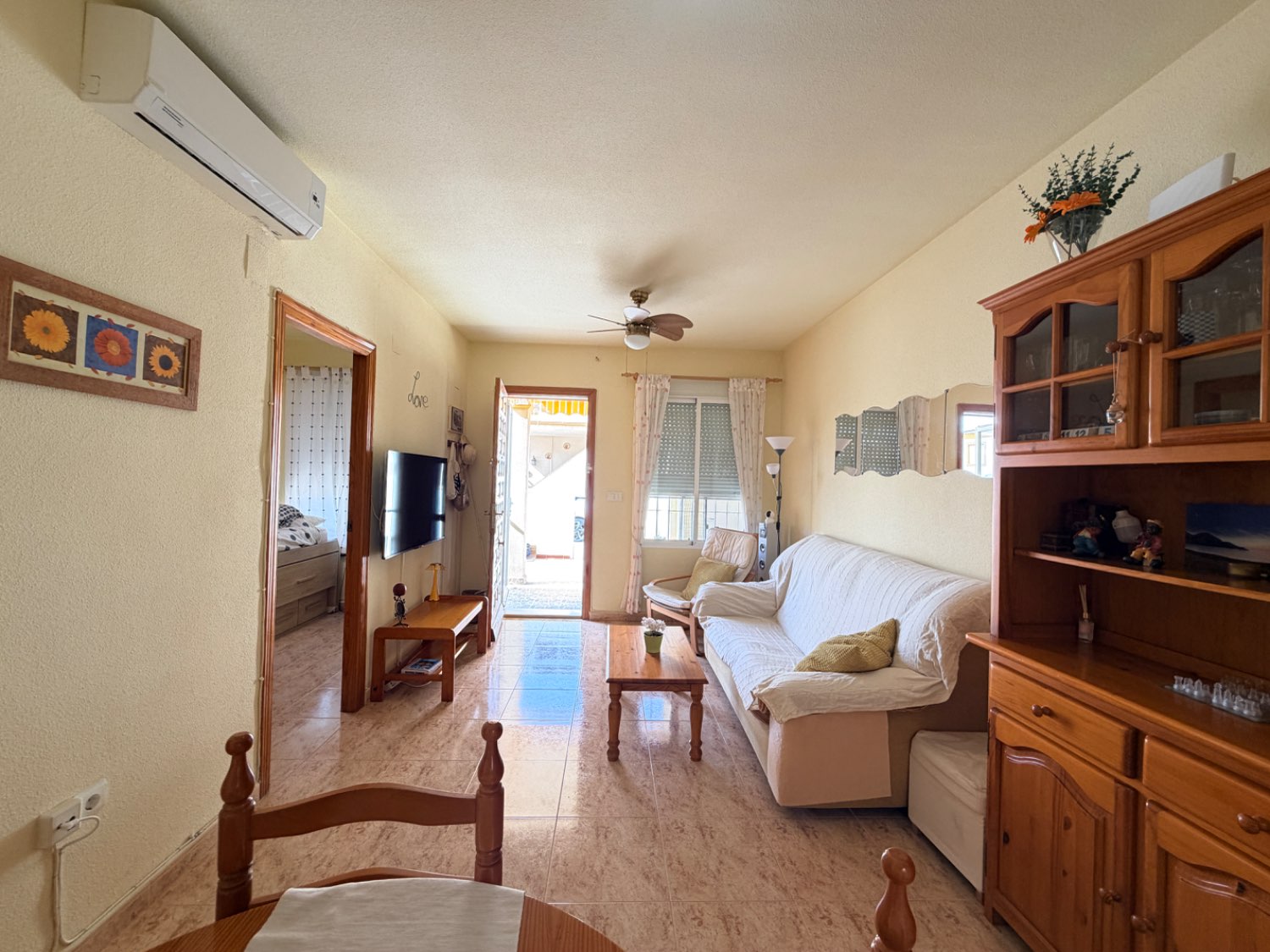Apartamento en planta baja de 2 dormitorios 1 baño en playa flamenca