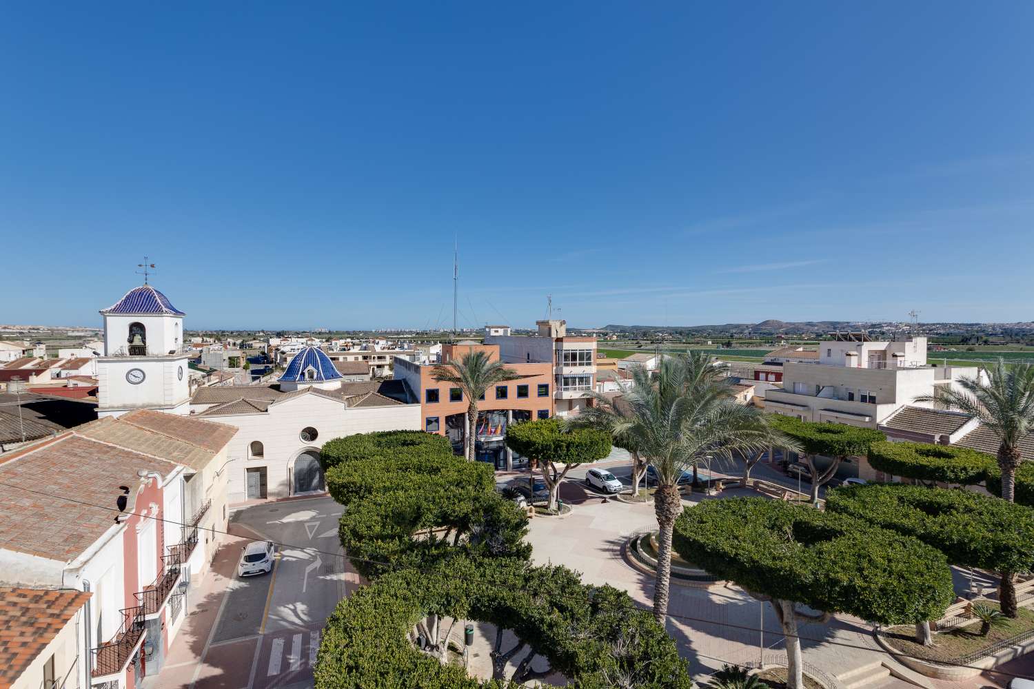 Espaciosa villa independiente de 3 dormitorios con piscina privada y gran parcela