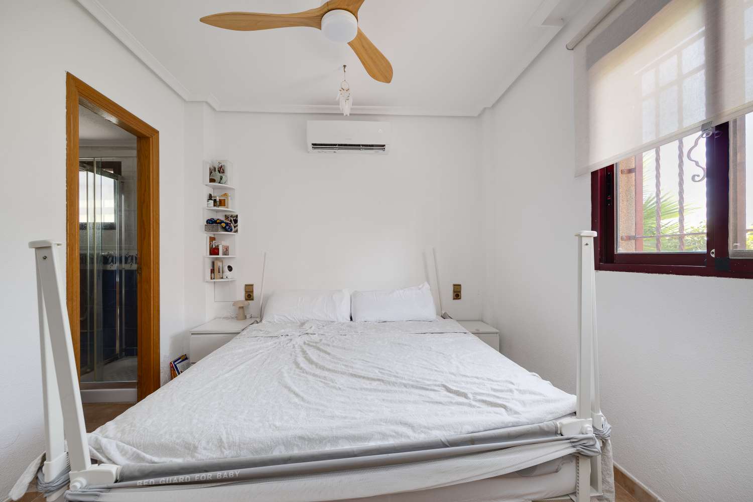 Espaciosa villa independiente de 3 dormitorios con piscina privada y gran parcela