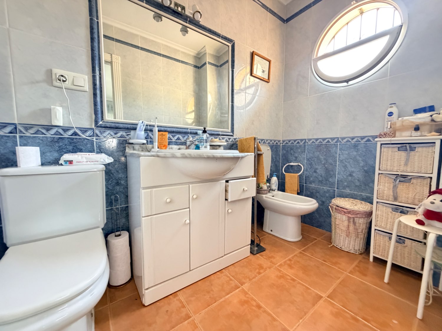 Duplex de 3 dormitorios, 2 baños , piscina privada en el corazón de la Zenia.