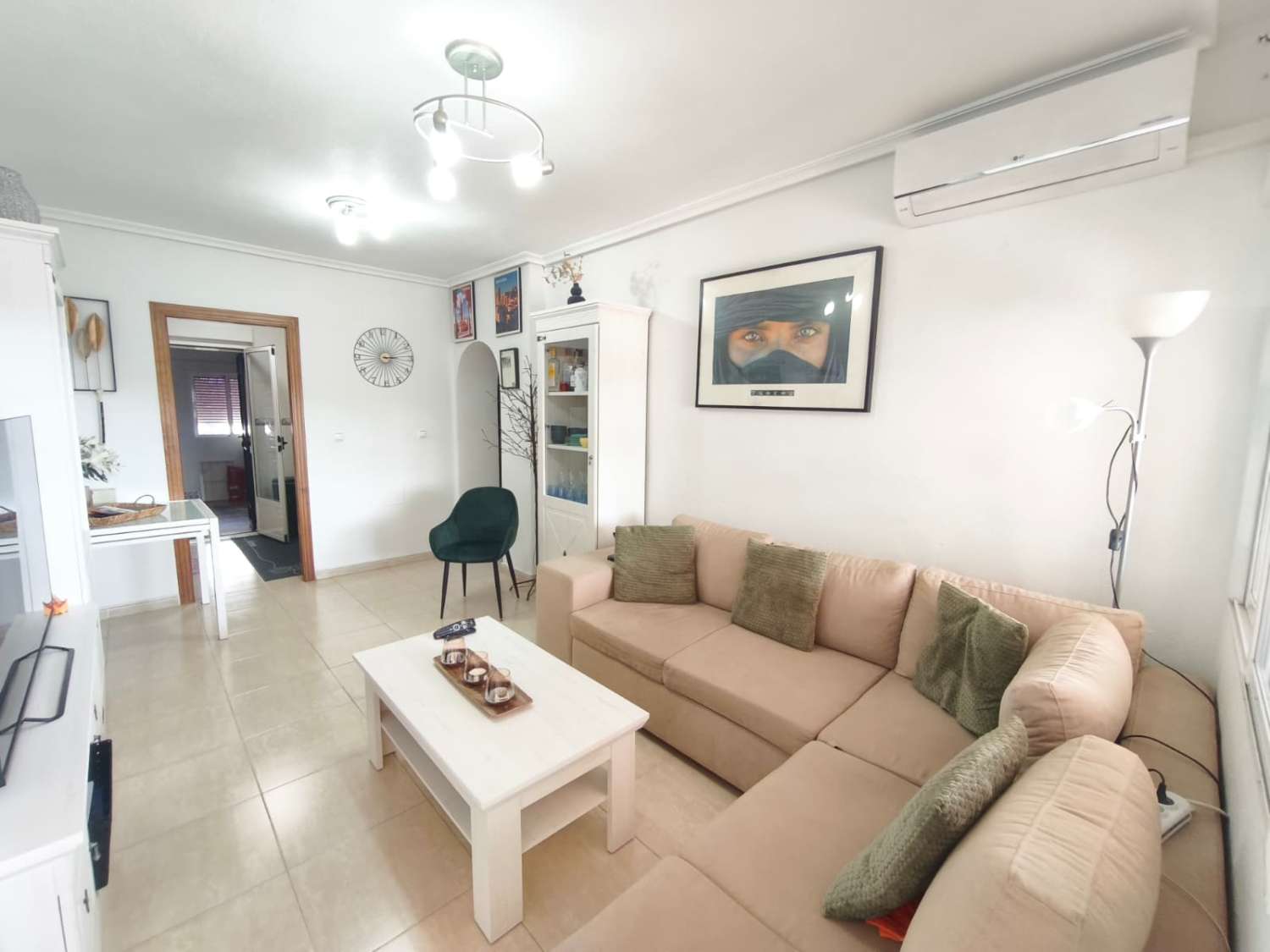 Acogedora vivienda en planta baja de 2 dormitorios y 2 baños